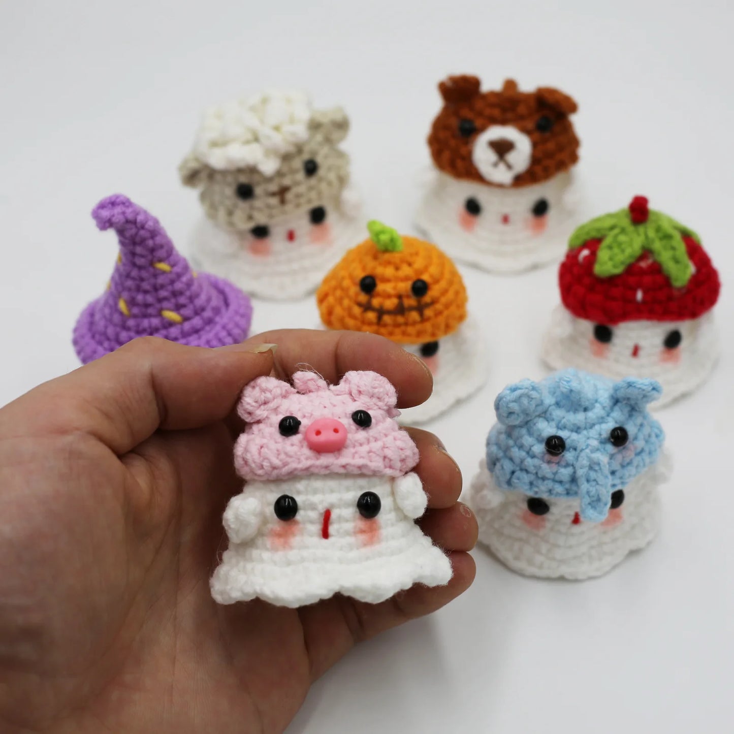 Charming Ghost Keychain Pendant™