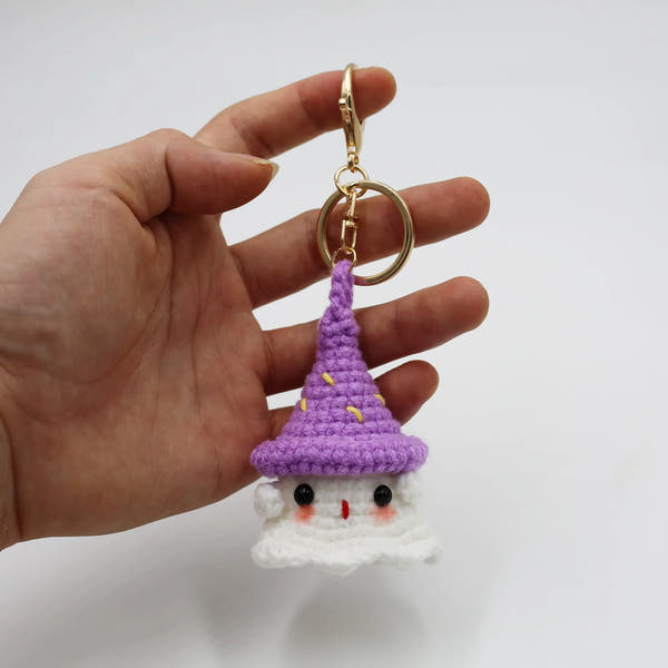 Charming Ghost Keychain Pendant™